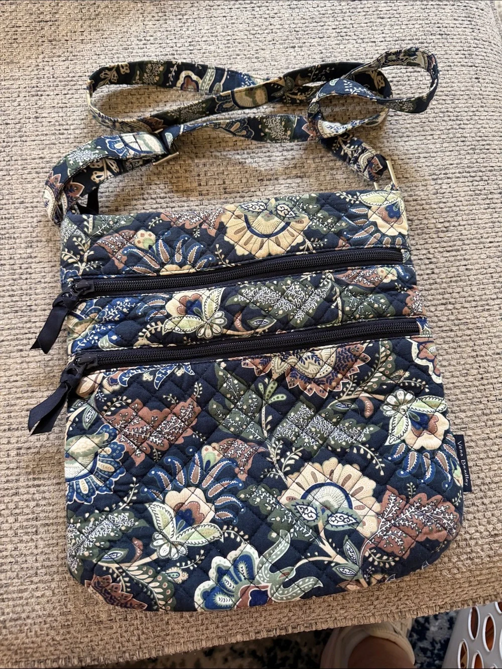 Vera Bradley Navy Floral Quilted Crossbody with Dual Zip Pockets (13)